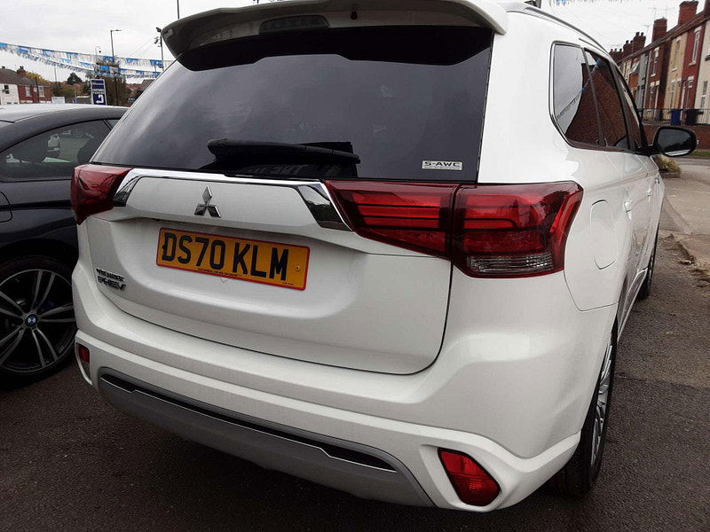 Mitsubishi Outlander 2.4 Outlander Dynamic PHEV CVT 4WD 5dr 5dr Automatic 2026