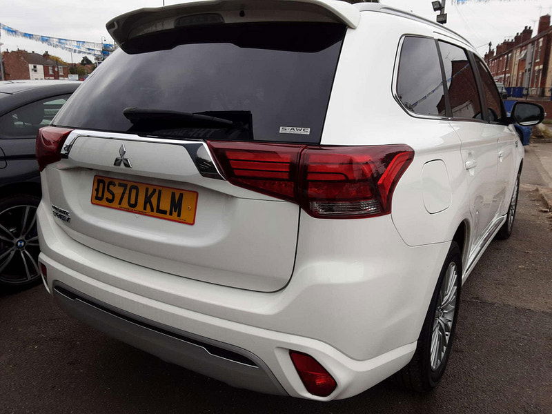 Mitsubishi Outlander 2.4 Outlander Dynamic PHEV CVT 4WD 5dr 5dr Automatic 2026