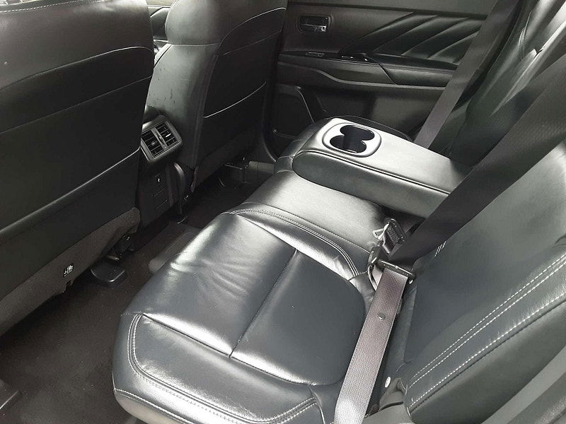 Mitsubishi Outlander 2.4 Outlander Dynamic PHEV CVT 4WD 5dr 5dr Automatic 2025