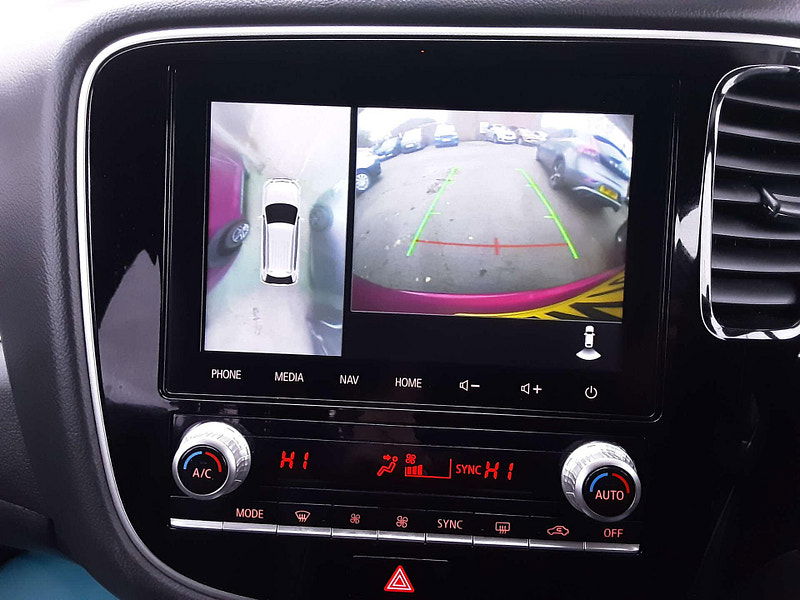 Mitsubishi Outlander 2.4 Outlander Exceed PHEV CVT 4WD 5dr 5dr Automatic 2025