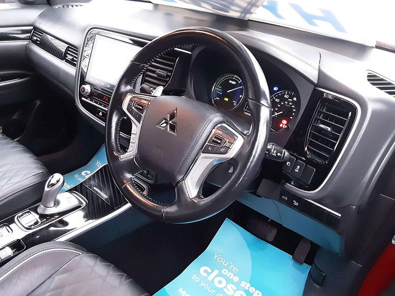 Mitsubishi Outlander 2.4 Outlander Exceed PHEV CVT 4WD 5dr 5dr Automatic 2025