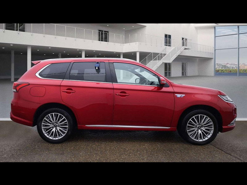 Mitsubishi Outlander 2.4 Outlander Exceed PHEV CVT 4WD 5dr 5dr Automatic 2025