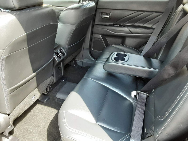 Mitsubishi Outlander 2.4h TwinMotor 13.8kWh 4h CVT 4WD Euro 6 (s/s) 5dr 5dr Automatic 2025