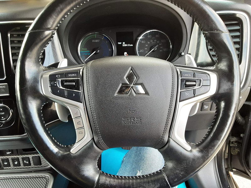 Mitsubishi Outlander 2.4h TwinMotor 13.8kWh 4h CVT 4WD Euro 6 (s/s) 5dr 5dr Automatic 2025