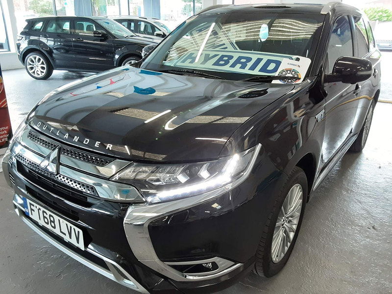 Mitsubishi Outlander 2.4h TwinMotor 13.8kWh 4h CVT 4WD Euro 6 (s/s) 5dr 5dr Automatic 2025