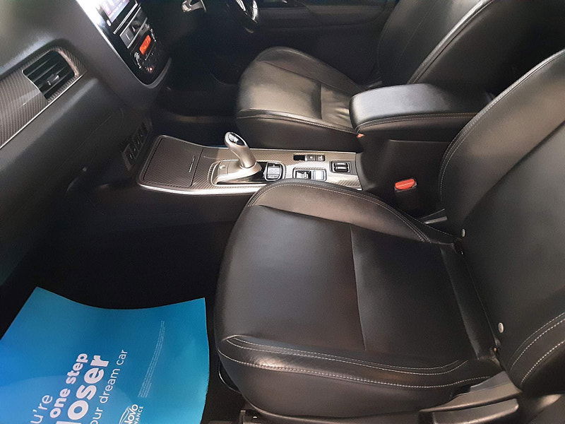 Mitsubishi Outlander 2.4h TwinMotor 13.8kWh 4h CVT 4WD Euro 6 (s/s) 5dr 5dr Automatic 2025