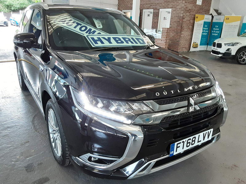 Mitsubishi Outlander 2.4h TwinMotor 13.8kWh 4h CVT 4WD Euro 6 (s/s) 5dr 5dr Automatic 2025