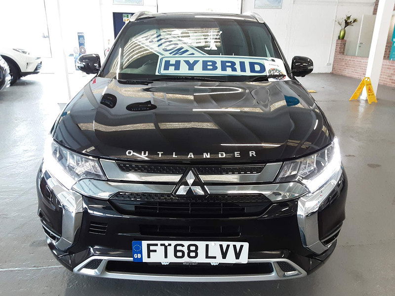 Mitsubishi Outlander 2.4h TwinMotor 13.8kWh 4h CVT 4WD Euro 6 (s/s) 5dr 5dr Automatic 2025