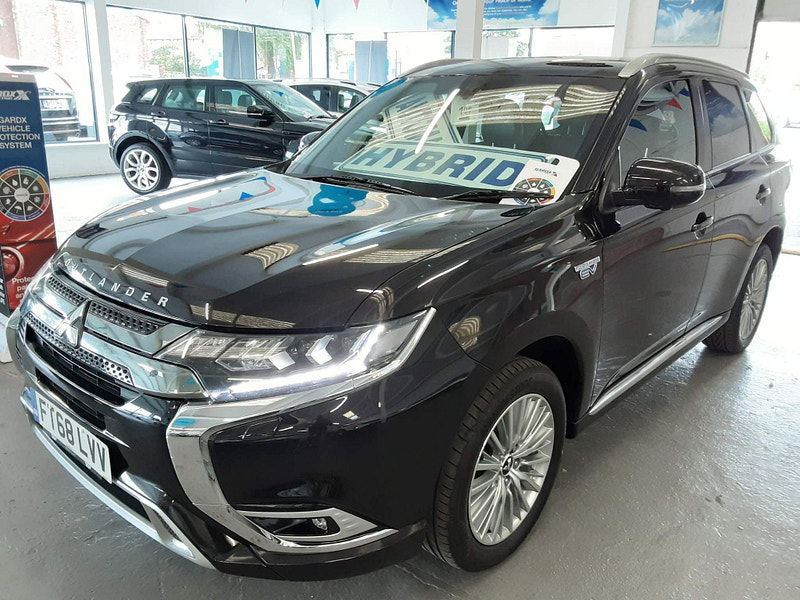 Mitsubishi Outlander 2.4h TwinMotor 13.8kWh 4h CVT 4WD Euro 6 (s/s) 5dr 5dr Automatic 2025