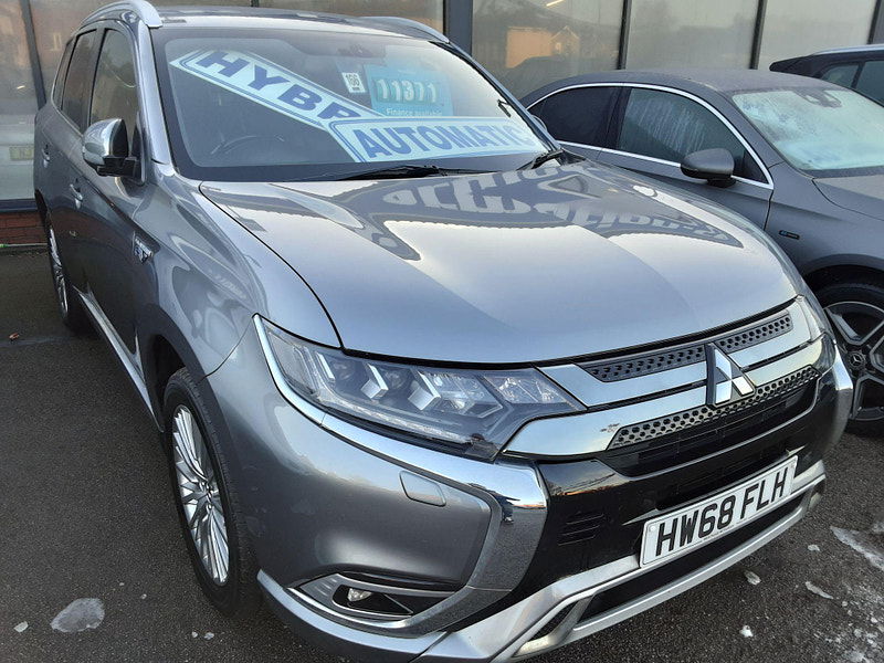 Mitsubishi Outlander 2.4h TwinMotor 13.8kWh 4h CVT 4WD Euro 6 (s/s) 5dr 5dr Automatic 2025