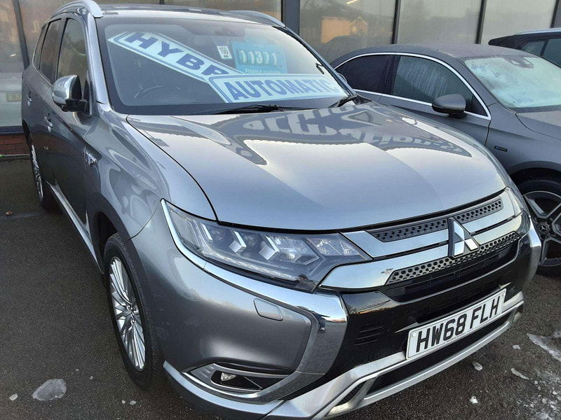 Mitsubishi Outlander 2.4h TwinMotor 13.8kWh 4h CVT 4WD Euro 6 (s/s) 5dr 5dr Automatic 2025