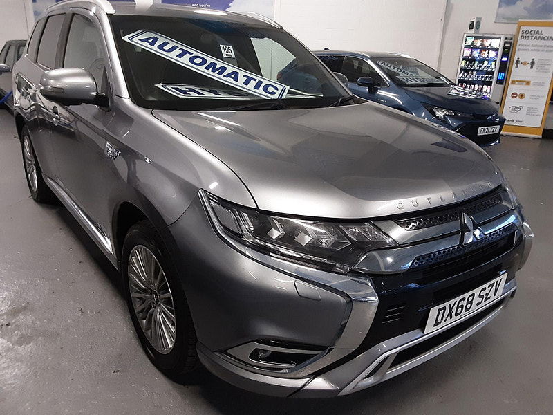 Mitsubishi Outlander 2.4h TwinMotor 13.8kWh 5h CVT 4WD Euro 6 (s/s) 5dr 5dr Automatic 2024