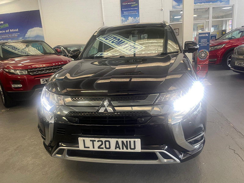 Mitsubishi Outlander 2.4h TwinMotor 13.8kWh Exceed Safety CVT 4WD Euro 6 (s/s) 5dr 5dr Automatic 2025