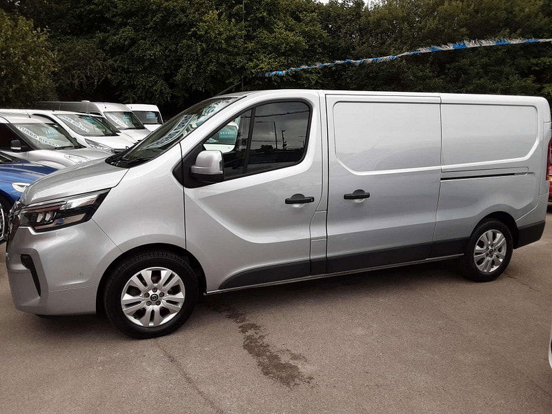 Nissan Primastar 2.0 Primastar Tekna dCi 2dr Manual 2025