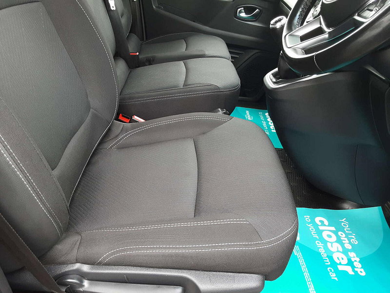 Nissan Primastar 2.0 Primastar Tekna dCi 2dr Manual 2026