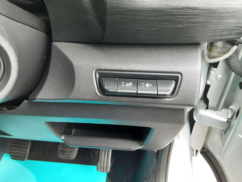 Nissan Primastar 2.0 Primastar Tekna dCi 2dr Manual 2025