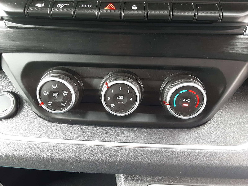 Nissan Primastar 2.0 Primastar Tekna dCi 2dr Manual 2026