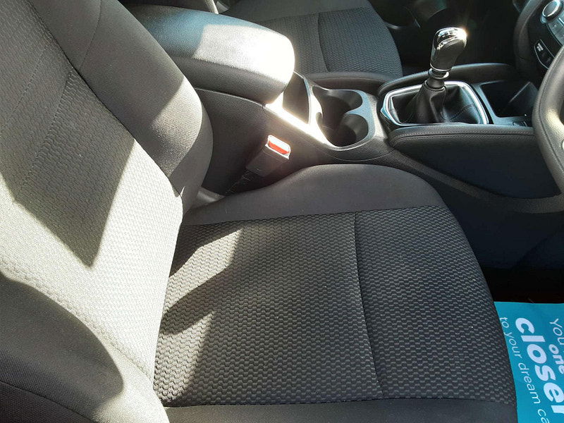 Nissan Qashqai 1.3 Qashqai Visia DIG-T 5dr 5dr Manual 2025