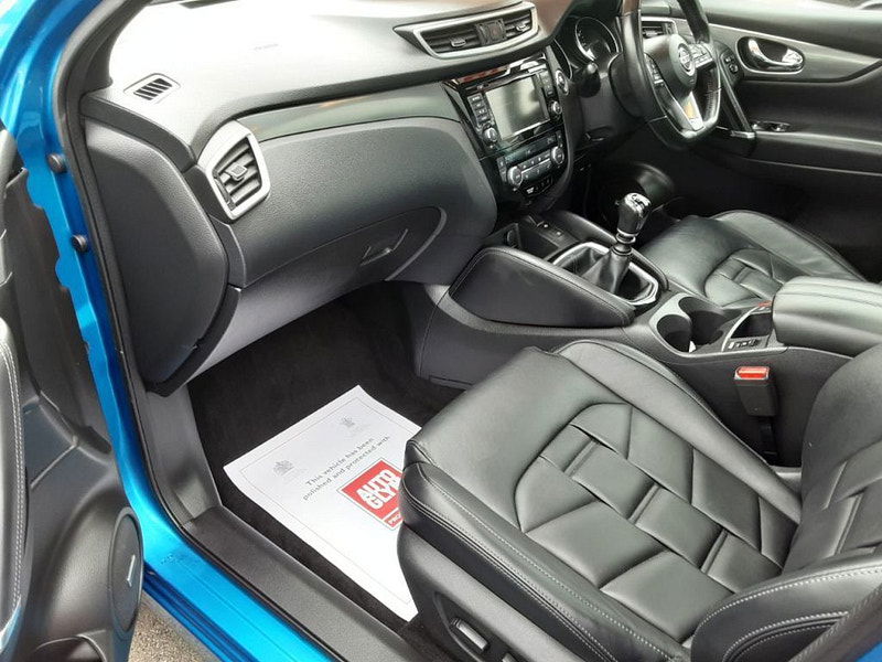 Nissan Qashqai 1.5 dCi 115 Tekna+ 5dr (FULL LEATHER+SAT NAV+GLASS ROOF+REVERSE CAMERA) 5dr Manual 2025