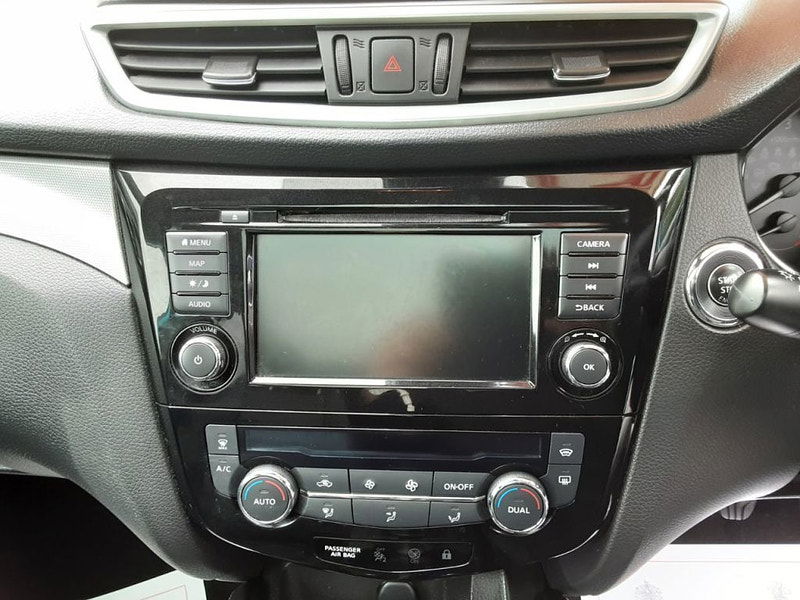 Nissan Qashqai 1.5 dCi 115 Tekna+ 5dr (FULL LEATHER+SAT NAV+GLASS ROOF+REVERSE CAMERA) 5dr Manual 2025
