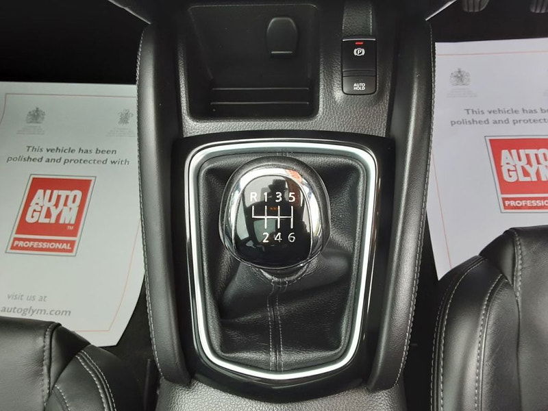 Nissan Qashqai 1.5 dCi 115 Tekna+ 5dr (FULL LEATHER+SAT NAV+GLASS ROOF+REVERSE CAMERA) 5dr Manual 2025