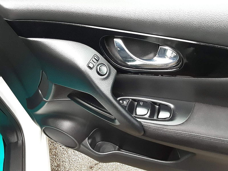 Nissan Qashqai 1.5 dCi N-Connecta 2WD Euro 6 (s/s) 5dr 5dr Manual 2025