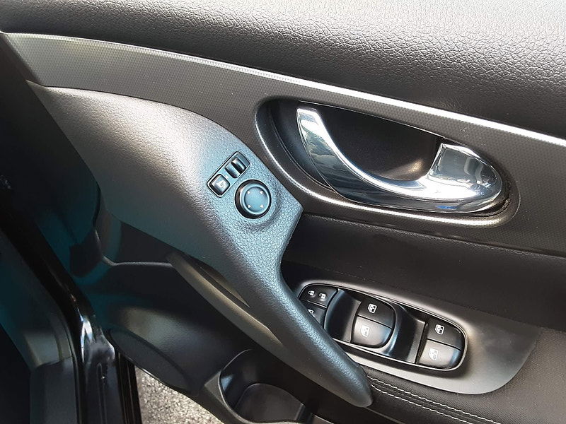 Nissan Qashqai 1.5 dCi N-Connecta Euro 6 (s/s) 5dr 5dr Manual 2025