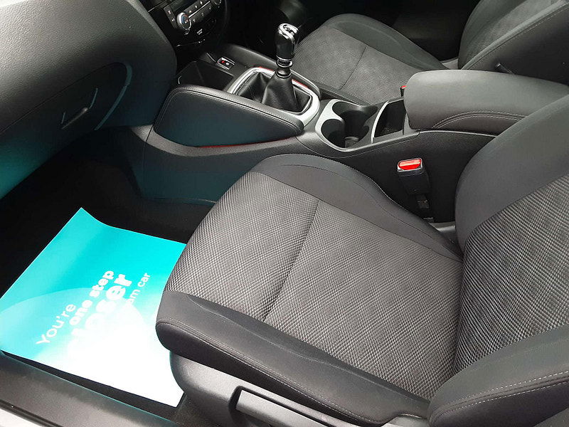 Nissan Qashqai 1.5 Qashqai N-Connecta dCi 5dr 5dr Manual 2025