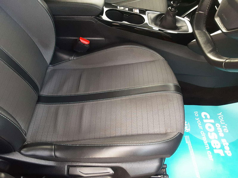 Peugeot 2008 1.5 2008 Allure Blue HDi S/S 5dr 5dr Manual 2025