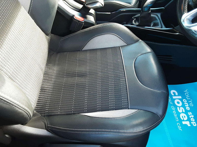 Peugeot 2008 1.6 2008 Allure Blue HDi S/S 5dr 5dr Manual 2025