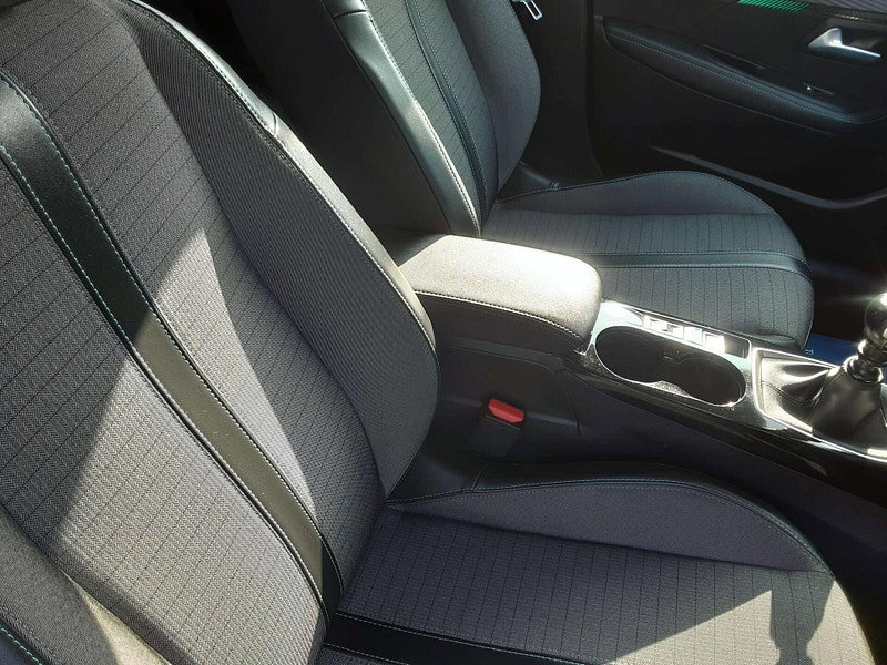 Peugeot 208 1.2 208 Allure PureTech S/S 5dr 5dr Manual 2026