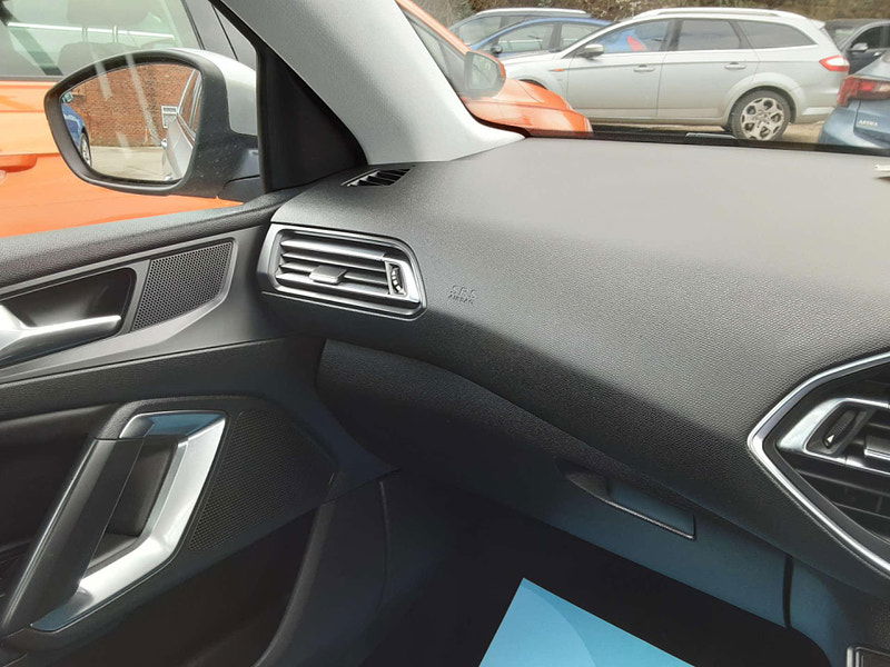 Peugeot 308 1.6 308 Feline e-HDi 5dr 5dr Manual 2025