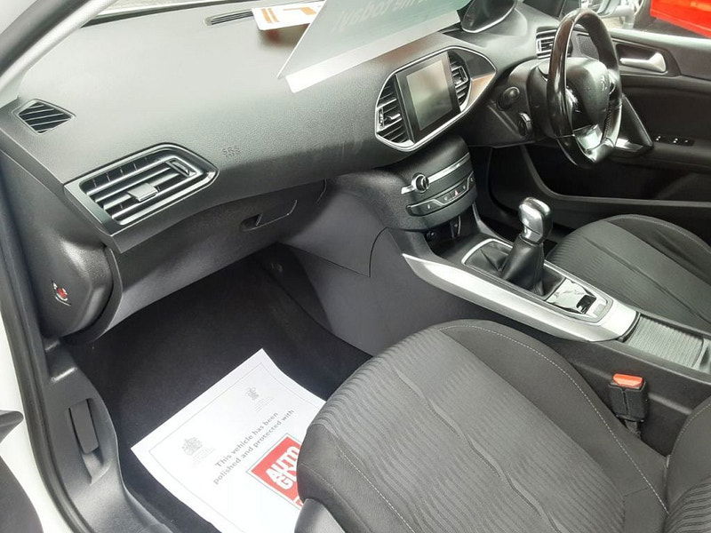 Peugeot 308 1.6 BlueHDi 100 Active 5dr (SAT NAV) 5dr Manual 2025