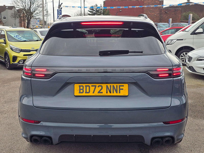 Porsche Cayenne 3.0 Cayenne V6 Platinum Edition E-Hybrid A 4WD 5dr 5dr Automatic 2026