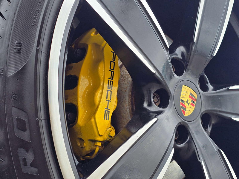 Porsche Cayenne 3.0 Cayenne V6 Platinum Edition E-Hybrid A 4WD 5dr 5dr Automatic 2026