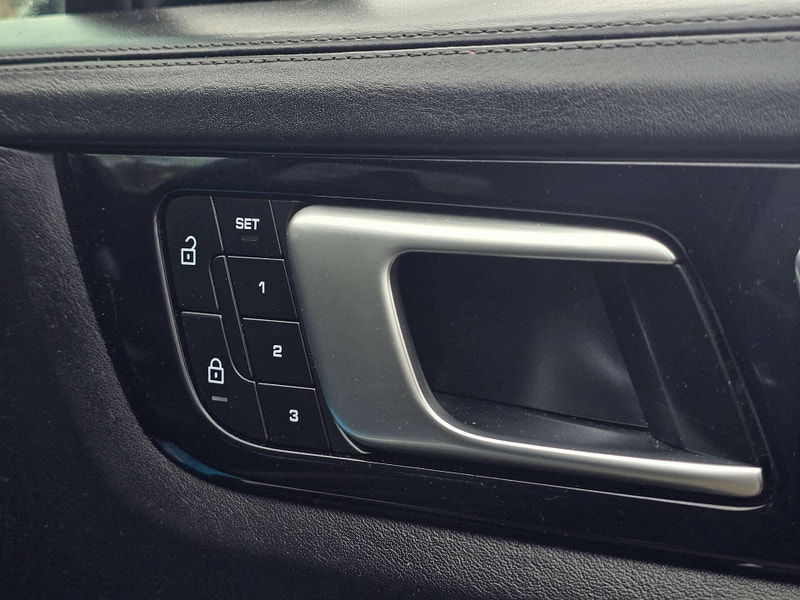 Porsche Cayenne 3.0 Cayenne V6 Platinum Edition E-Hybrid A 4WD 5dr 5dr Automatic 2026