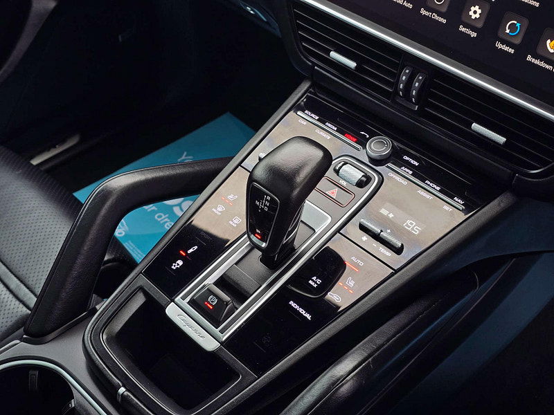 Porsche Cayenne 3.0 Cayenne V6 Platinum Edition E-Hybrid A 4WD 5dr 5dr Automatic 2026