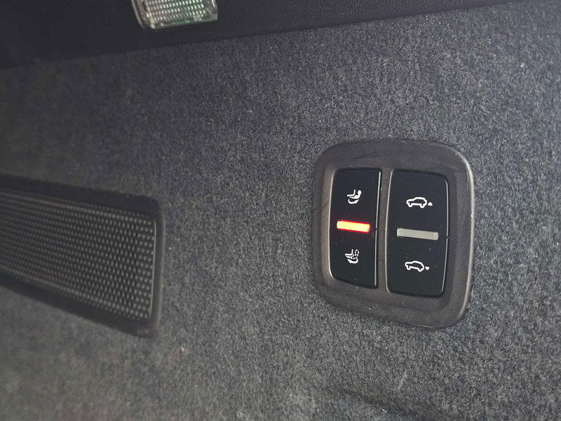 Porsche Cayenne 3.0 Cayenne V6 Platinum Edition E-Hybrid A 4WD 5dr 5dr Automatic 2026