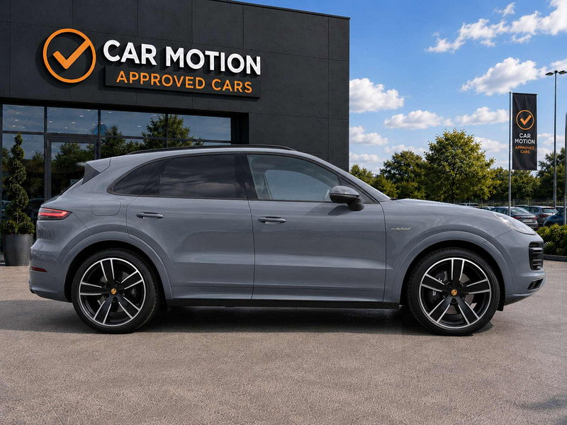 Porsche Cayenne 3.0 Cayenne V6 Platinum Edition E-Hybrid A 4WD 5dr 5dr Automatic 2026