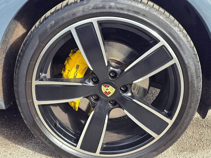 Porsche Cayenne 3.0 Cayenne V6 Platinum Edition E-Hybrid A 4WD 5dr 5dr Automatic 2026