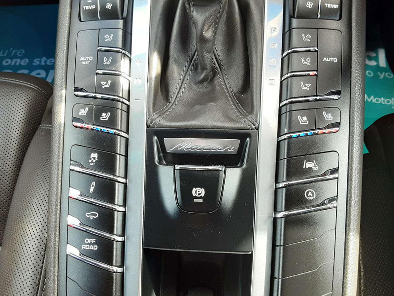 Porsche Macan 3.0 Macan S Semi-Auto 4WD 5dr 5dr Automatic 2025