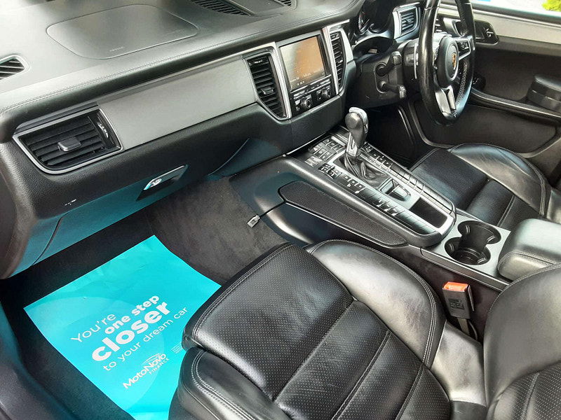 Porsche Macan 3.6 Macan T Semi-Auto 4WD 5dr 5dr Automatic 2026