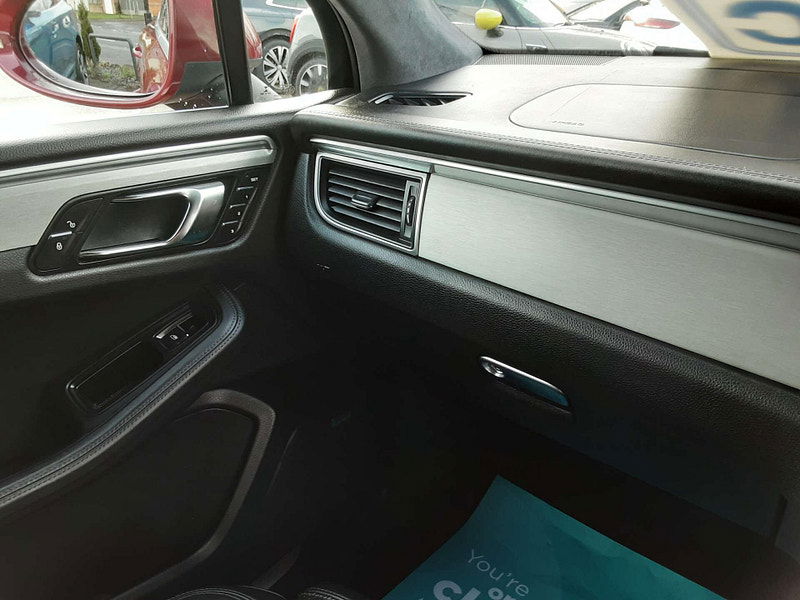 Porsche Macan 3.6 Macan T Semi-Auto 4WD 5dr 5dr Automatic 2026