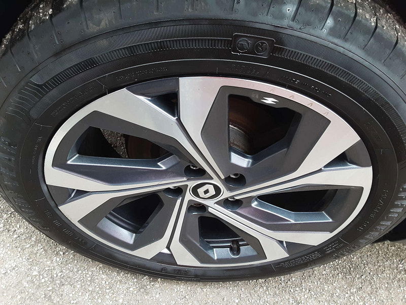 Renault Captur 1.6 Captur RS Line E-Tech PHEV Auto 5dr 5dr Automatic 2025