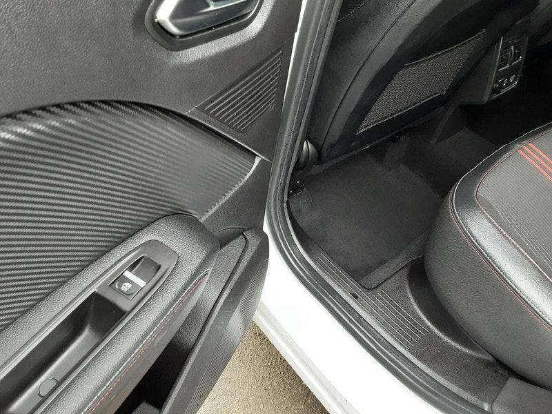 Renault Captur 1.6 Captur RS Line E-Tech PHEV Auto 5dr 5dr Automatic 2026