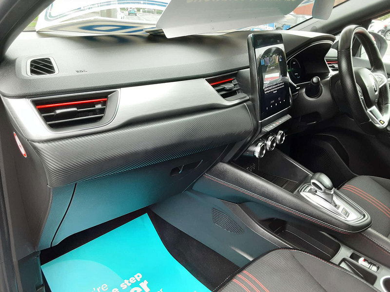 Renault Captur 1.6 Captur RS Line E-Tech PHEV Auto 5dr 5dr Automatic 2025