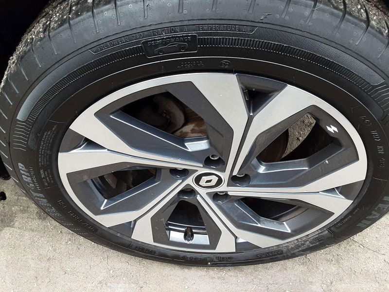 Renault Captur 1.6 Captur RS Line E-Tech PHEV Auto 5dr 5dr Automatic 2025