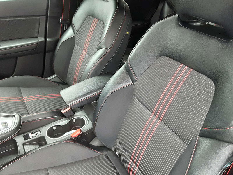 Renault Captur 1.6 Captur RS Line E-Tech PHEV Auto 5dr 5dr Automatic 2025