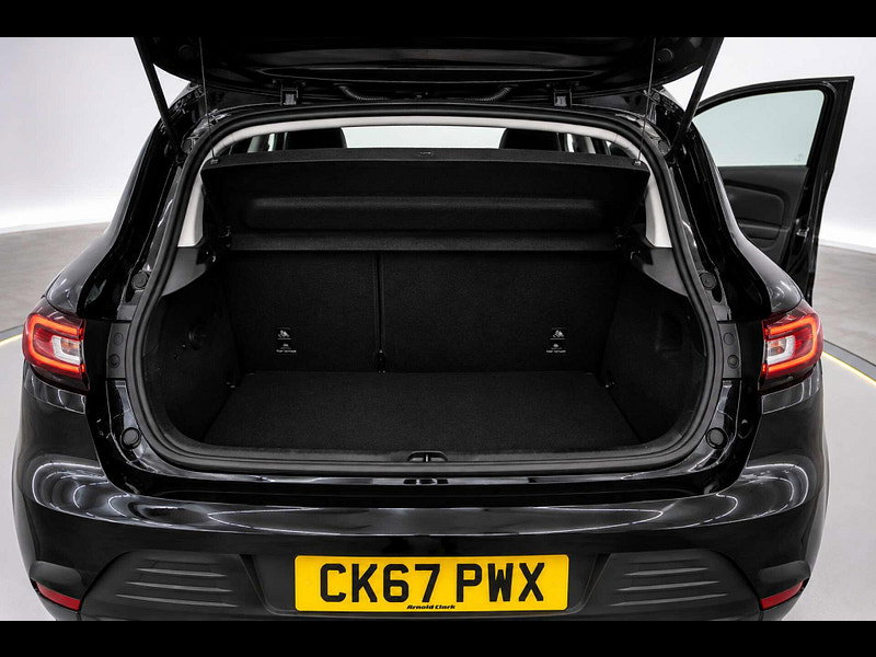 Renault Clio 1.5 Clio Signature Nav dCi 5dr 5dr Manual 2026