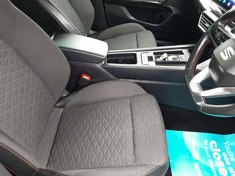 Seat Leon 1.4 Leon FR PHEV Semi-Auto 5dr 5dr Automatic 2026